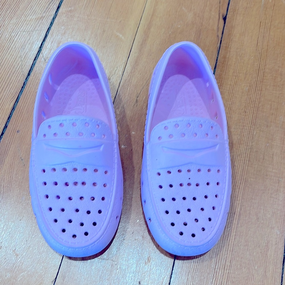 Pink floafers
